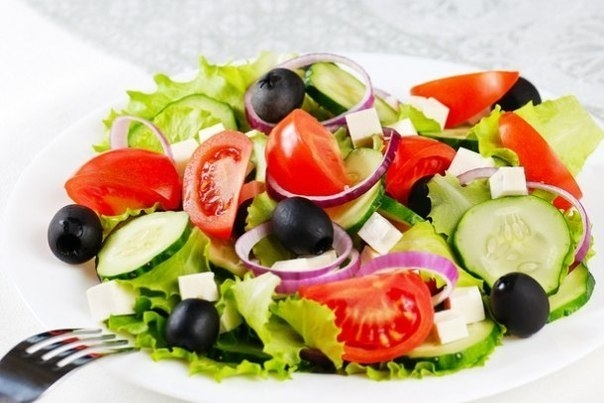 Греческий салат по-деревенски