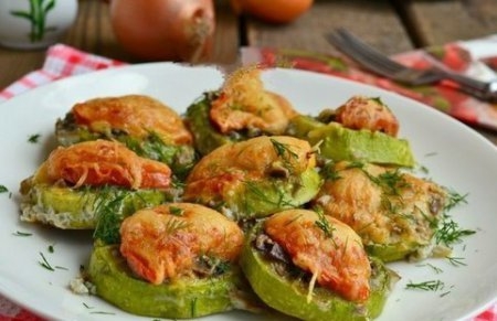 Кабачки с шампиньонами. Кабачки с шампиньонами.