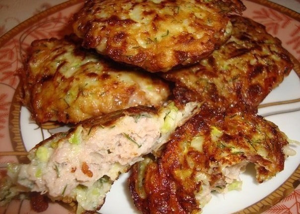 Колдуны из кабачка с куриным филе