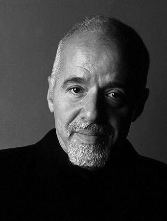 Человек все делает наоборот. Спешит стать взрослым, а потом вздыхает о прошедшем детстве. Тратит здо