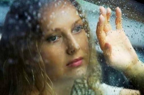 В ее глазах хотелось утонуть,
