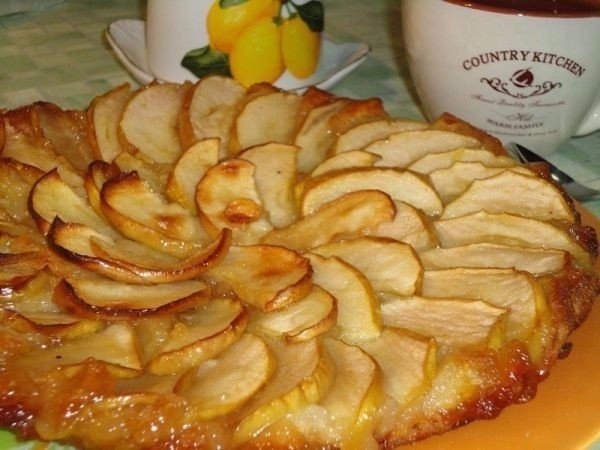 Французский яблочный пирог "Татен"