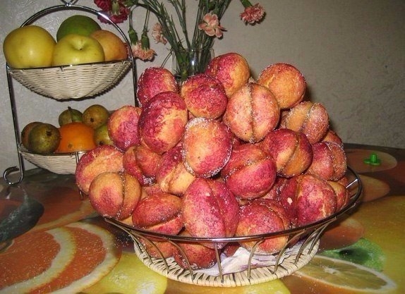 Пирожные «Персики»