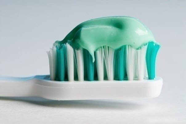 Необычные свойства зубной пасты, о которых Вы возможно не знали: