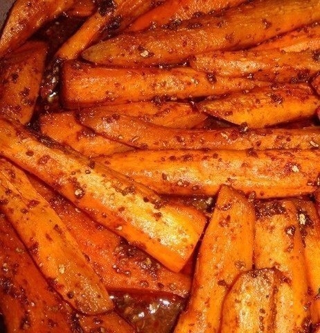 Морковь, запеченная с кориандром Морковь, запеченная с кориандром