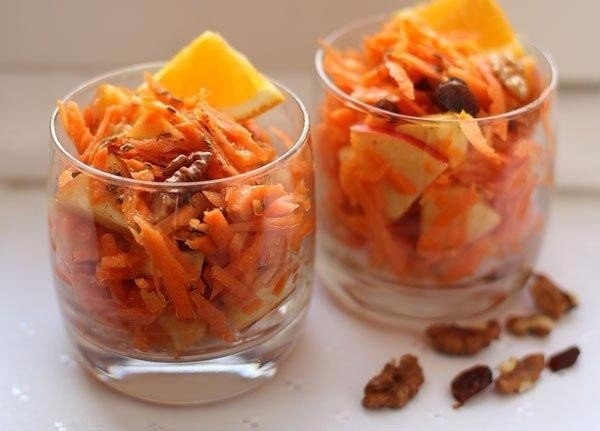 Сладкий салат из моркови