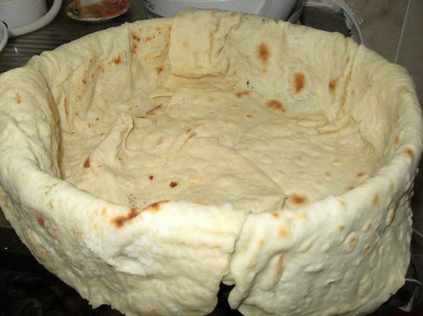 Мясной пирог из тонкого армянского лаваша