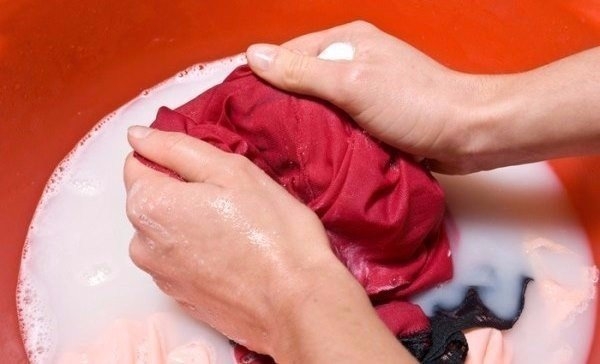 40 способов удаления различных пятен.