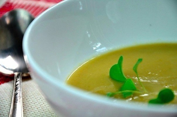Гороховый суп с овощами Гороховый суп с овощами