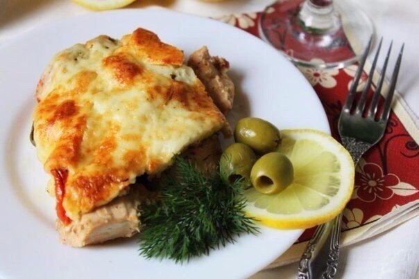 Куриное филе с томатами и оливками Куриное филе с томатами и оливками