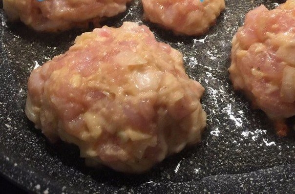 Куриные котлетки. Ну ооочень вкусные! Куриные котлетки. Ну ооочень вкусные!