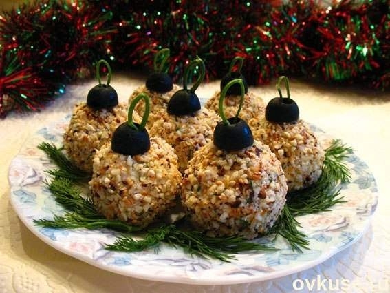Закуска «ёлочные шары» Закуска «ёлочные шары»