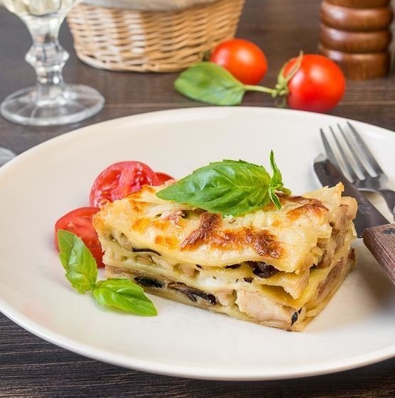 ЛАЗАНЬЯ С КУРИЦЕЙ И ШАМПИНЬОНАМИ