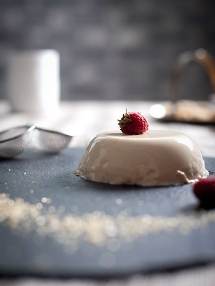 Панна котта с чаем Earl Grey и топленым молоком Панна котта с чаем Earl Grey и топленым молоком
