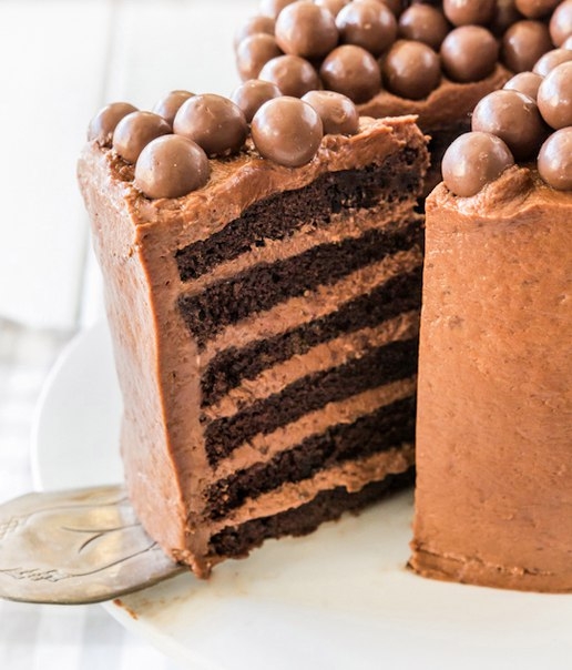 Шоколадный торт-мусс с шоколадным фундуком