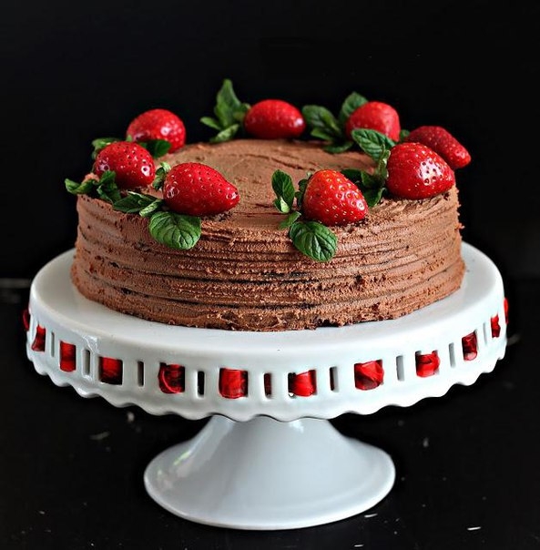 Торт шоколадный "The LIttle Black Dress Cake"