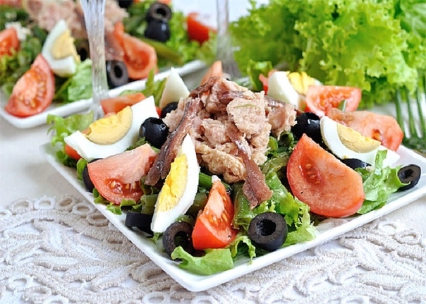 Салат Нисуаз с курицей