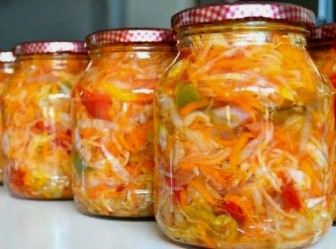 Салат из капусты в банке на зиму
