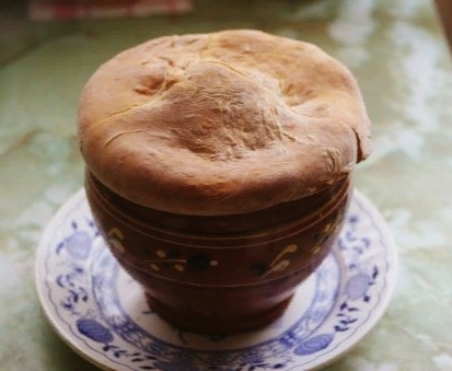 Свинина с картошкой в горшочке