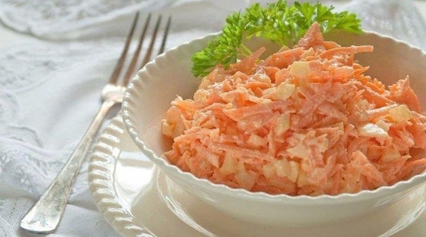 Морковный низкокалорийный салат с яйцом