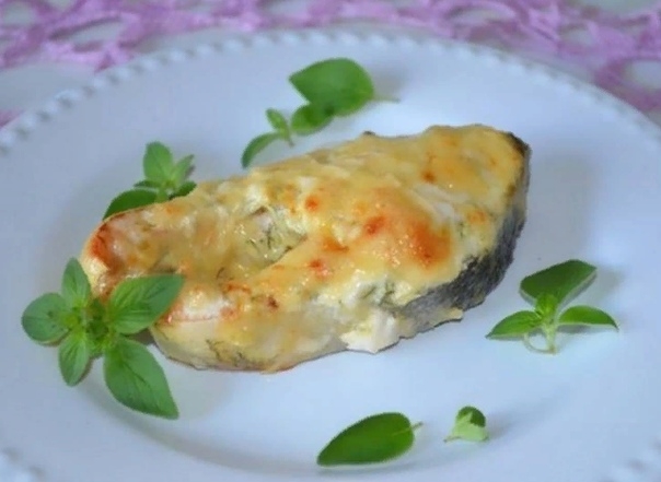 Рыба горбуша, запеченная в духовке, рецепт