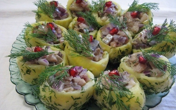 Закуска &laquo;Селедка в картошке&raquo;