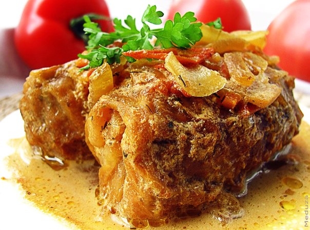 Голубцы с мясом, рисом и грибами