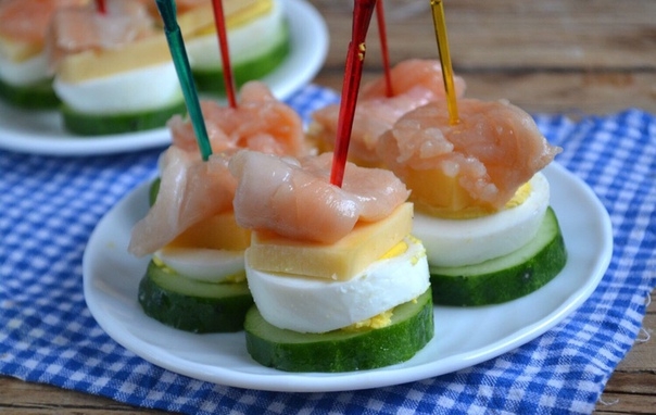 Канапе с красной рыбой