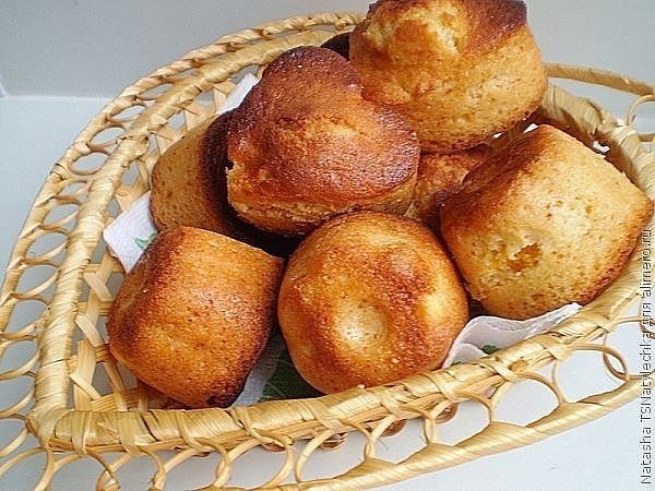 МЕДОВЫЕ КЕКСЫ С АПЕЛЬСИНОМ МЕДОВЫЕ КЕКСЫ С АПЕЛЬСИНОМ