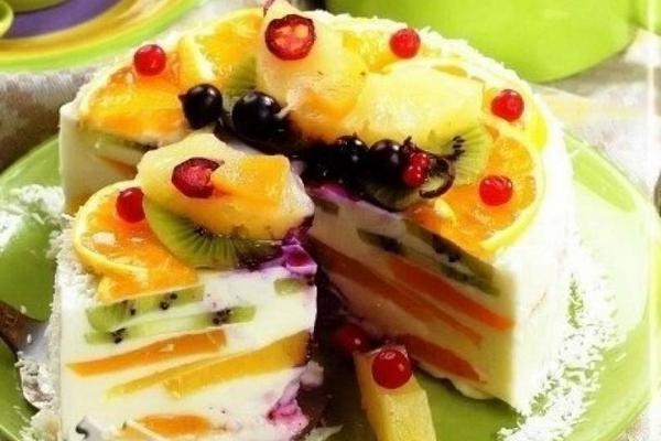 Творожный торт «Волшебный» с фруктами Творожный торт «Волшебный» с фруктами