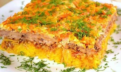 Домашняя запеканка с рисом и фаршем Домашняя запеканка с рисом и фаршем