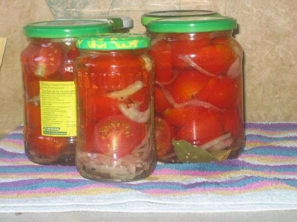 Маринованные помидоры с луком в растительном масле Маринованные помидоры с луком в растительном масле