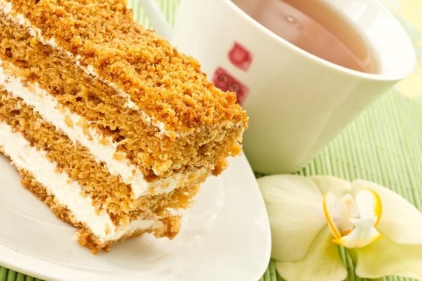 Медовик с масляным кремом