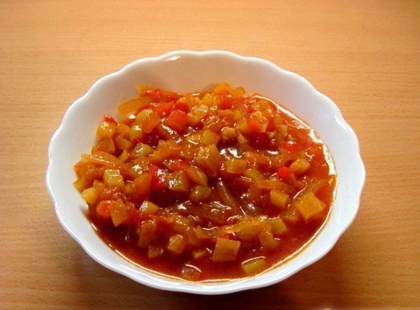 Салат из помидоров и кабачковна зиму