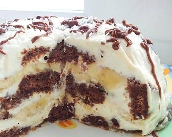 Тортик без выпечки - из готовых пряников и бананов. Неописуемо вкусный!
