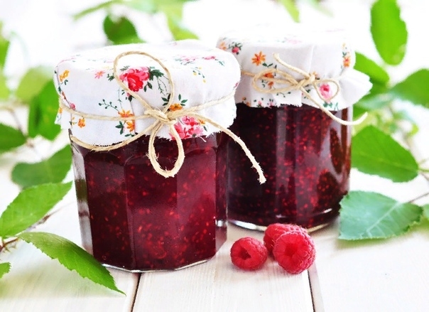 Малина, перетертая с сахаром без варки