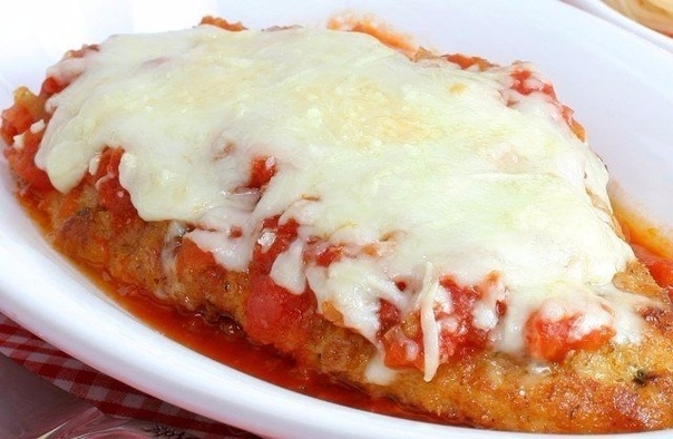 Куриная грудка, запеченная с сыром в томатном соке