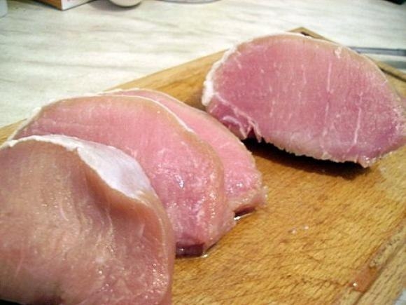 Очень вкусное блюдо! Ананасы и свинина.