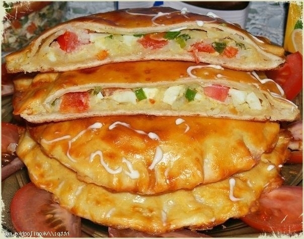 ЛЕПЁШКИ С РИСОМ, ЯЙЦОМ, ЛУКОМ И ПОМИДОРОМ: ПРОСТО И ВКУСНО