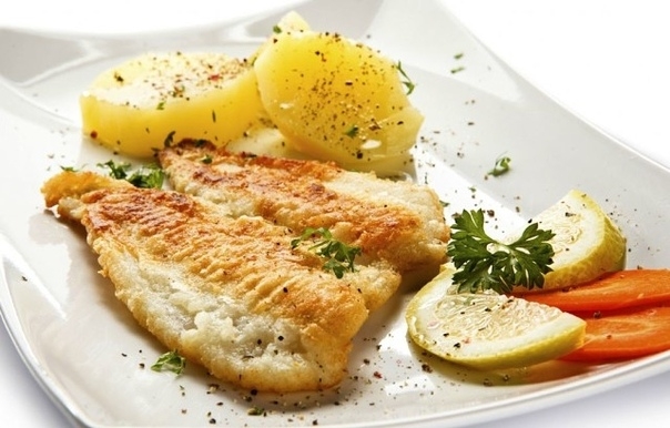 Камбала с картофелем и луком