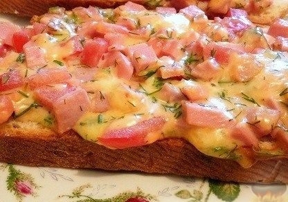 Горячие бутерброды (мини-пиццы)