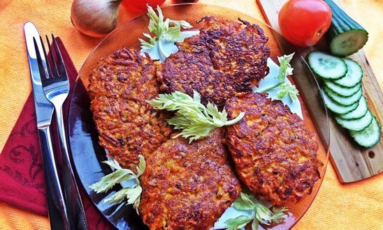 Печень куриная в морковной шубе