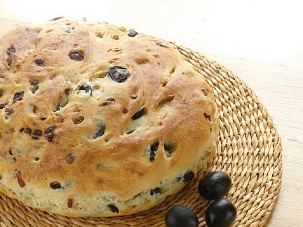 Хлеб с маслинами Хлеб с маслинами