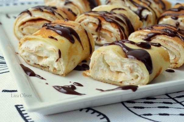 Рулетики из блинчиков с творожно-банановым кремом &mdash; вкуснее вы не пробовали!