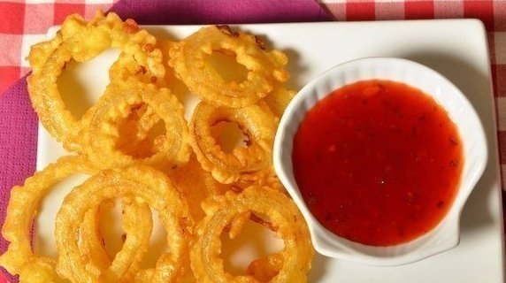 ЛУКОВЫЕ КОЛЕЧКИ В КЛЯРЕ ЛУКОВЫЕ КОЛЕЧКИ В КЛЯРЕ