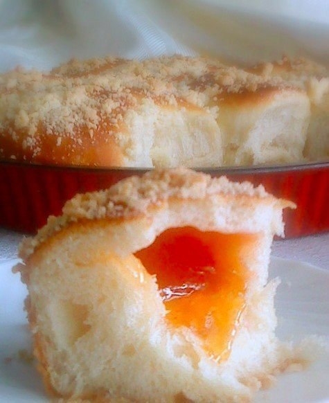 Булочки с начинкой и штрейзелем