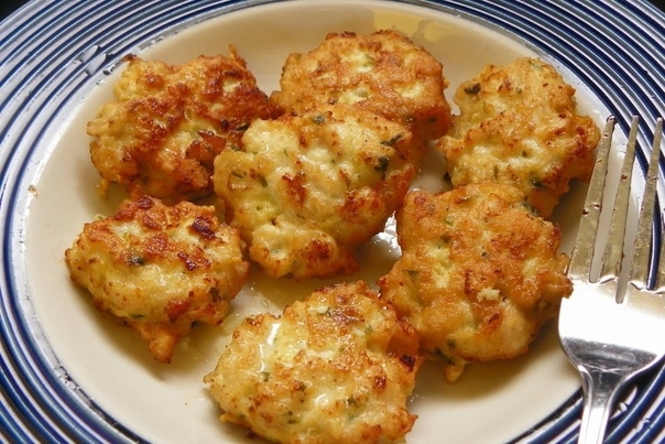 Куриные биточки: белковые бомбы! Куриные биточки: белковые бомбы!