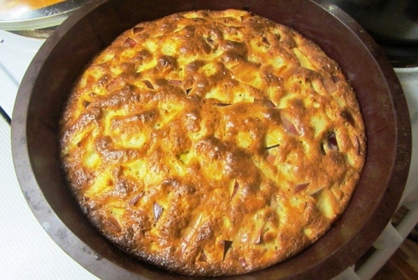 Быстрая яблочная шарлотка