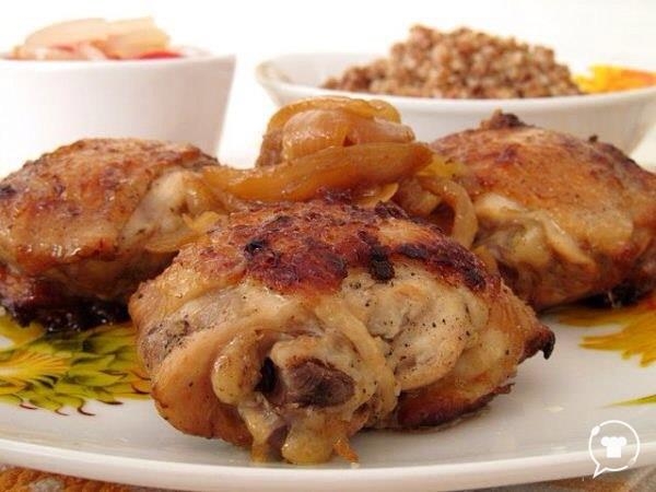 Готовим...Куриные бедра со вкусом шашлыка!....