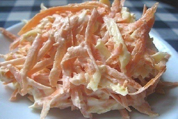 ТОП-9 ЛЁГКИХ САЛАТОВ, КОТОРЫЕ МОЖНО ЕСТЬ В ЛЮБОЕ ВРЕМЯ